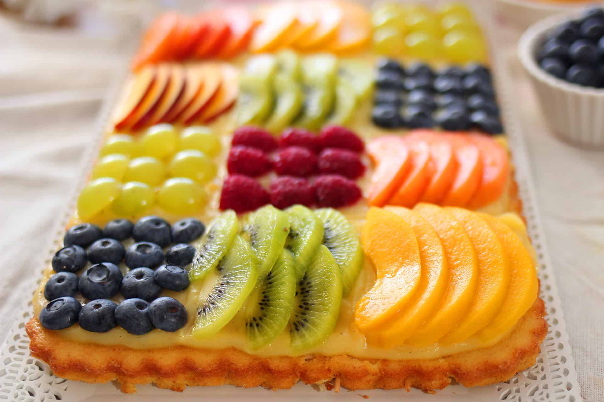 Torta crema e frutta